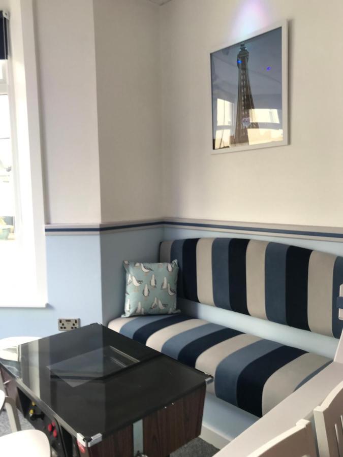 The Wellington House Hotel Blackpool Eksteriør bilde